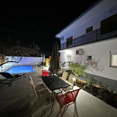 Luxury Petra With Private Pool Apartment Zadar