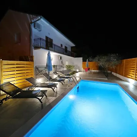 Luxury Petra With Private Pool * Zadar