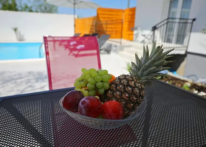 Luxury Petra With Private Pool Apartament *