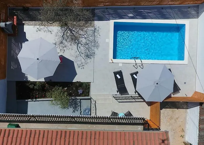 Апартаменты Luxury Petra With Private Pool