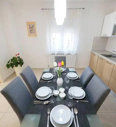 Luxury Petra With Private Pool * Задар